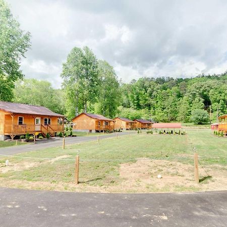 Cozy Cabin On Tuckasegee River - Near Bryson City Eksteriør bilde